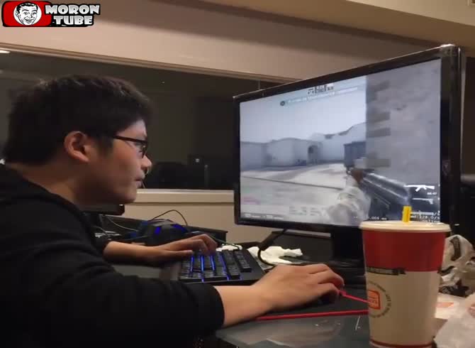 Video :A major outburst by a player of Counter-Strike - Global Offensive
